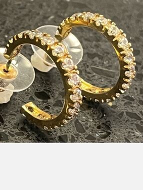 1ct Prong Gold-Tone Pave Crystal Hoop Earrings - Sparkling Gold